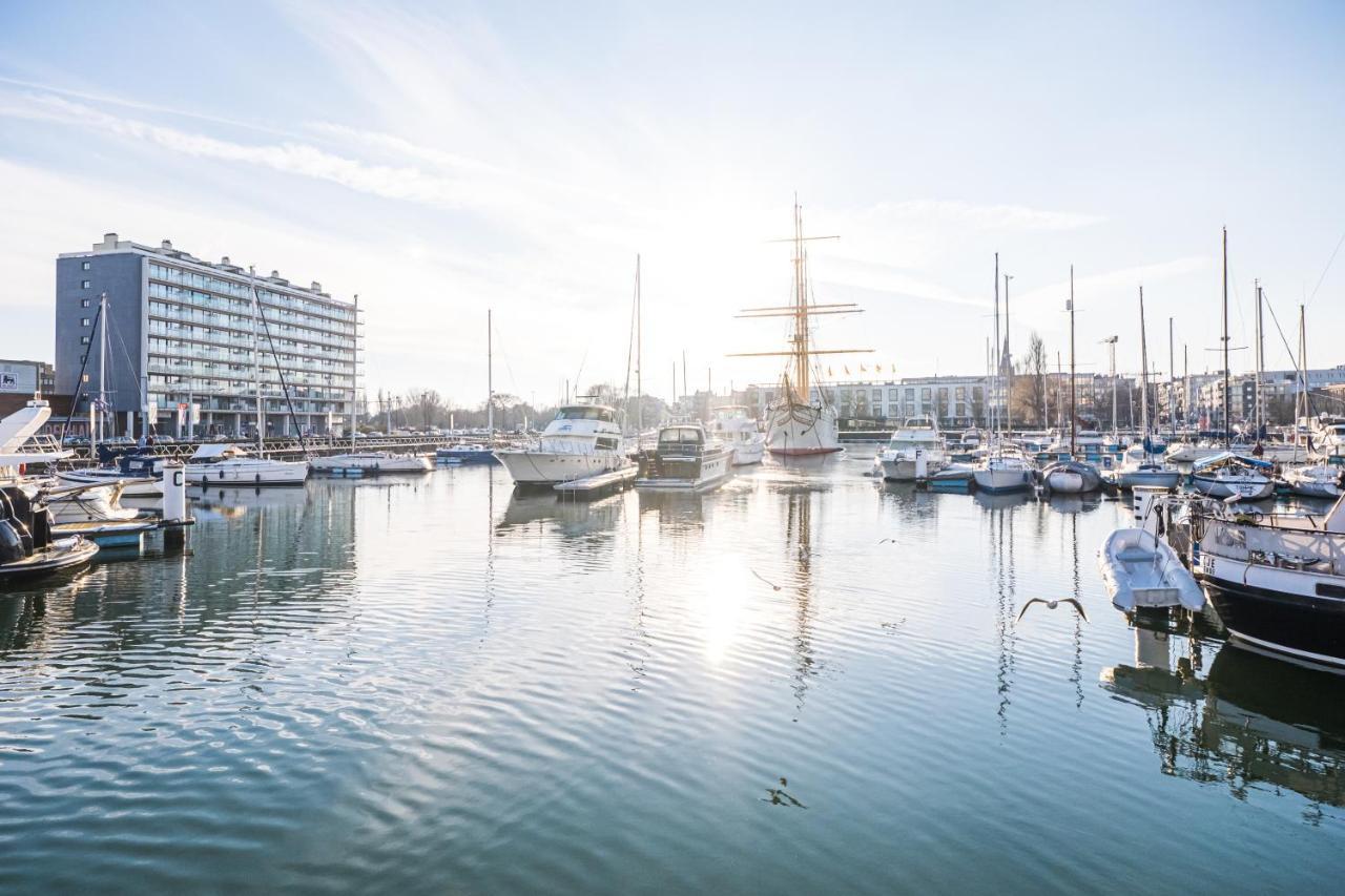 Ostend Marina View With Free Parking Appartement Buitenkant foto